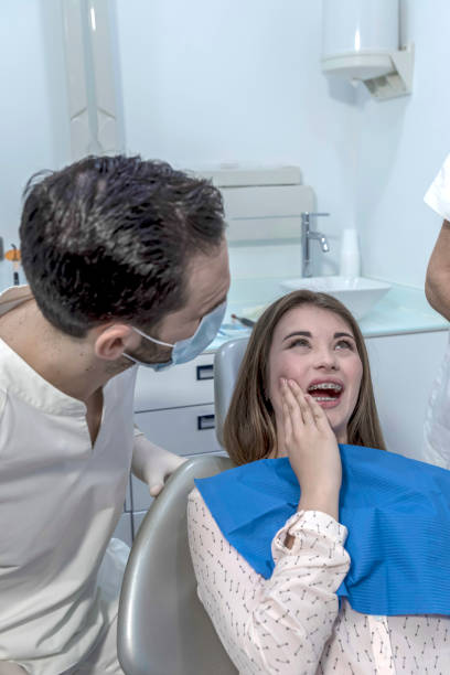 Best Emergency Dental Care for Broken or Chipped Teeth in La Vernia, TX